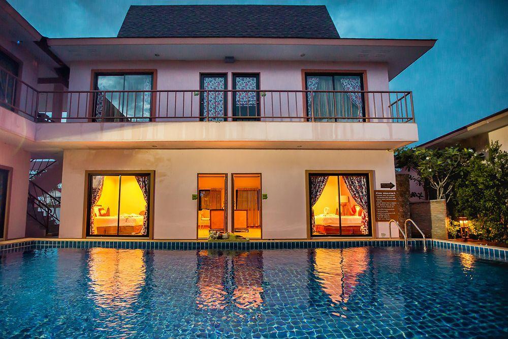 Resor Ploykhumthong Boutique Bangkok